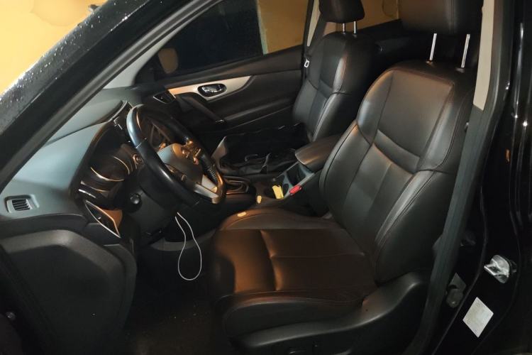 Used Nissan Qashqai 2021 2.0L CVT Luxury Navigation Edition Left Front Seat