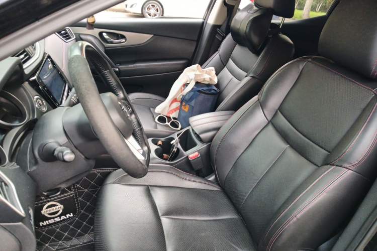 Used Nissan Qashqai 2021 2.0L CVT Luxury Edition Left Front Seat