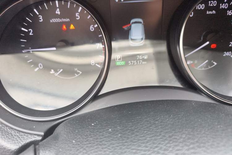 Used Nissan Qashqai 2021 2.0L CVT Luxury Edition Odometer Close Up