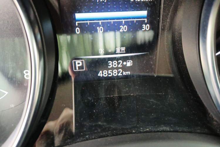Used Nissan Qashqai 2021 2.0L CVT Luxury Edition Odometer Close Up