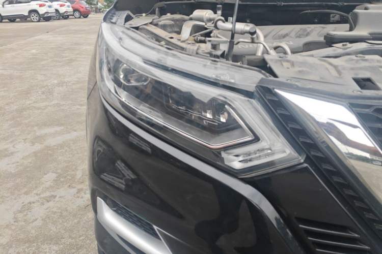 Used Nissan Qashqai 2021 2.0L CVT Luxury Edition Right Front Headlight