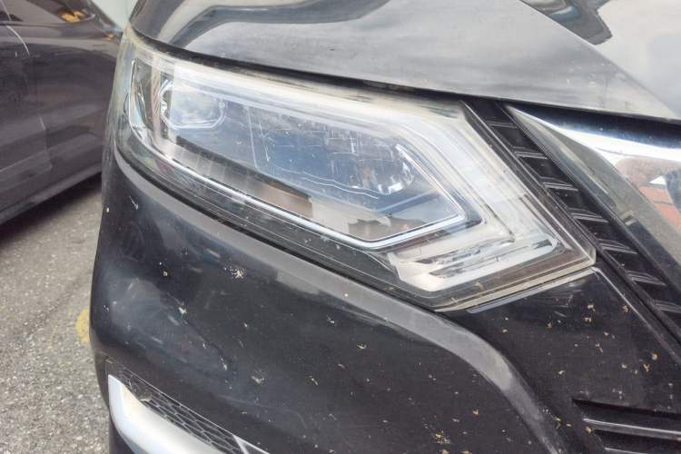 Used Nissan Qashqai 2021 2.0L CVT Luxury Edition Right Front Headlight