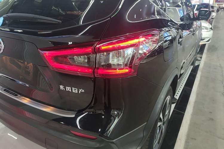 Used Nissan Qashqai 2021 2.0L CVT Luxury Edition Right Rear Taillight