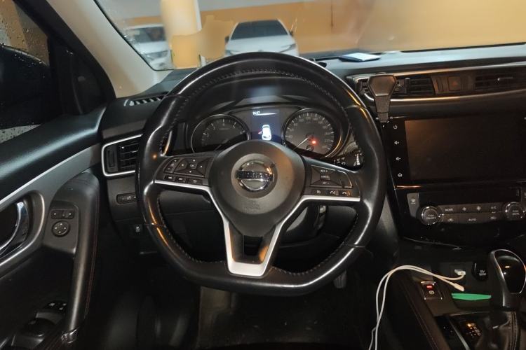 Used Nissan Qashqai 2021 2.0L CVT Luxury Navigation Edition Steering Wheel