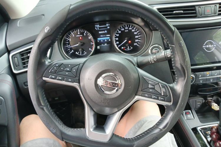 Used Nissan Qashqai 2021 2.0L CVT Luxury Edition Steering Wheel
