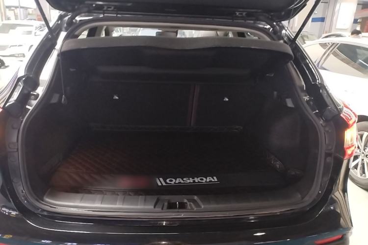 Used Nissan Qashqai 2021 2.0L CVT Luxury Edition Trunk