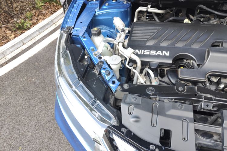 Used Nissan Qashqai 2021 2.0L CVT Luxury Edition Engine Bay Right