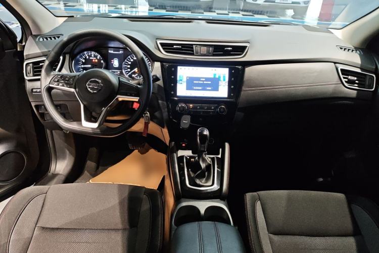 Used Nissan Qashqai 2021 2.0L CVT Smart Enjoyment Version Center Console