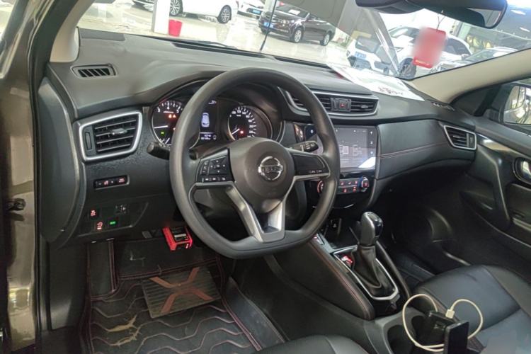 Used Nissan Qashqai 2021 2.0L CVT Smart Enjoyment Version Center Console