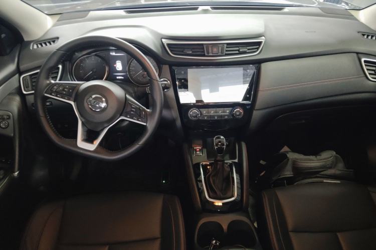 Used Nissan Qashqai 2021 2.0L CVT Luxury Edition Center Console