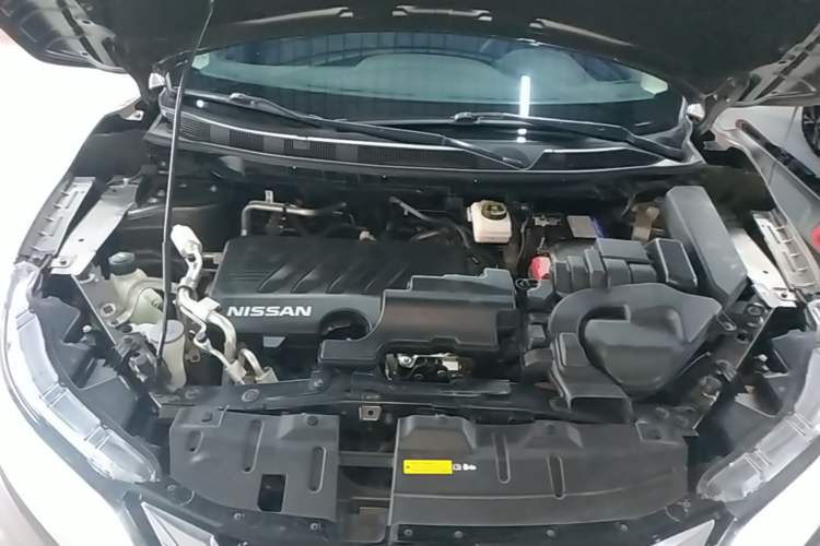 Used Nissan Qashqai 2021 2.0L CVT Luxury Edition Engine Bay