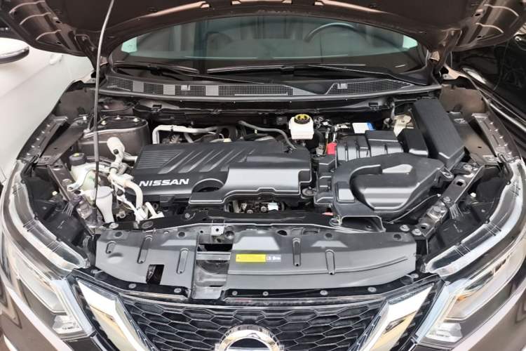 Used Nissan Qashqai 2021 2.0L CVT Luxury Edition Engine Bay