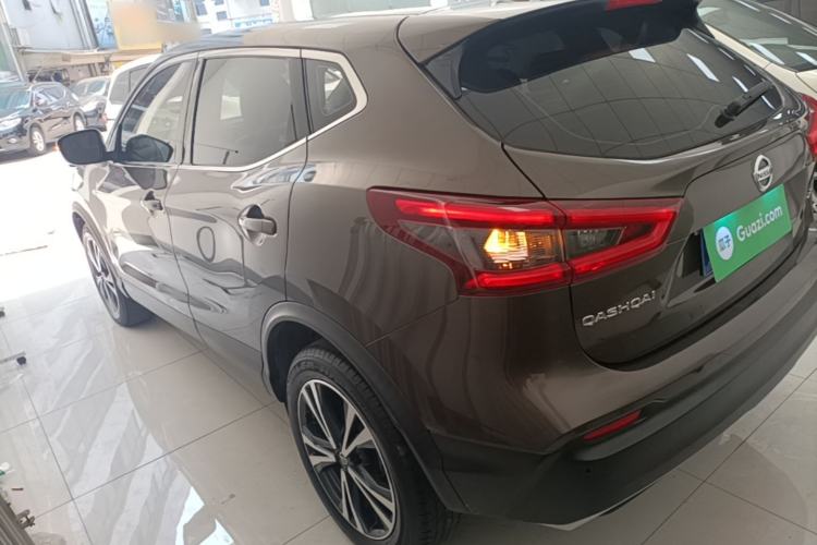 Used Nissan Qashqai 2021 2.0L CVT Luxury Edition Exterior 2