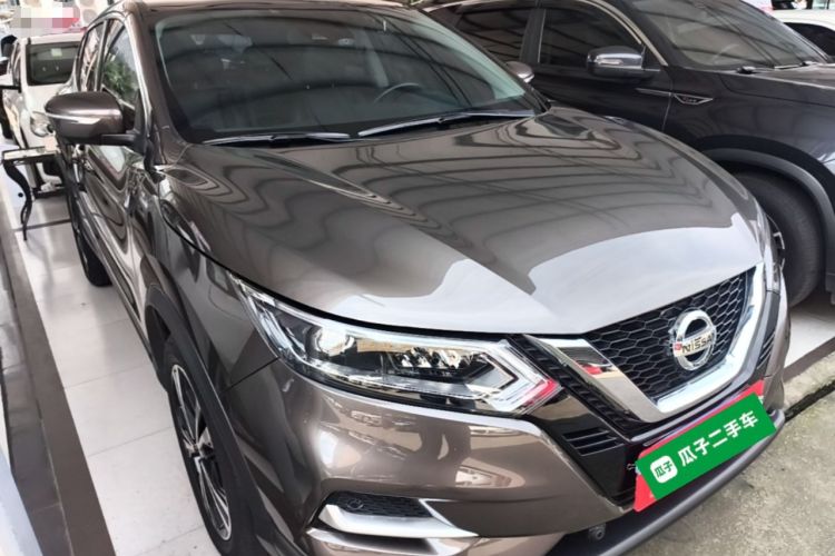 Used Nissan Qashqai 2021 2.0L CVT Luxury Edition Front Right 45 Deg
