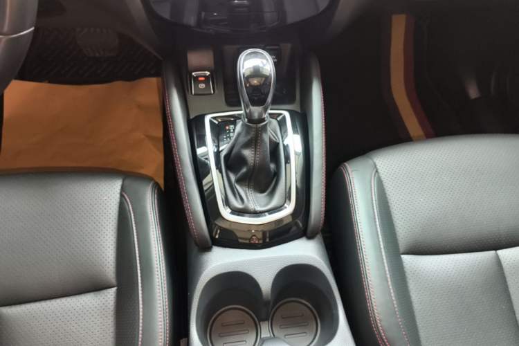 Used Nissan Qashqai 2021 2.0L CVT Luxury Edition Gear Lever