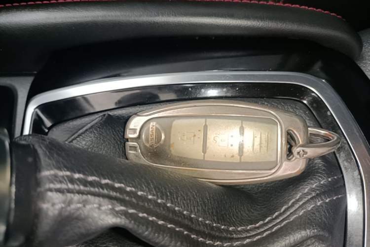 Used Nissan Qashqai 2021 2.0L CVT Luxury Edition Interior 1