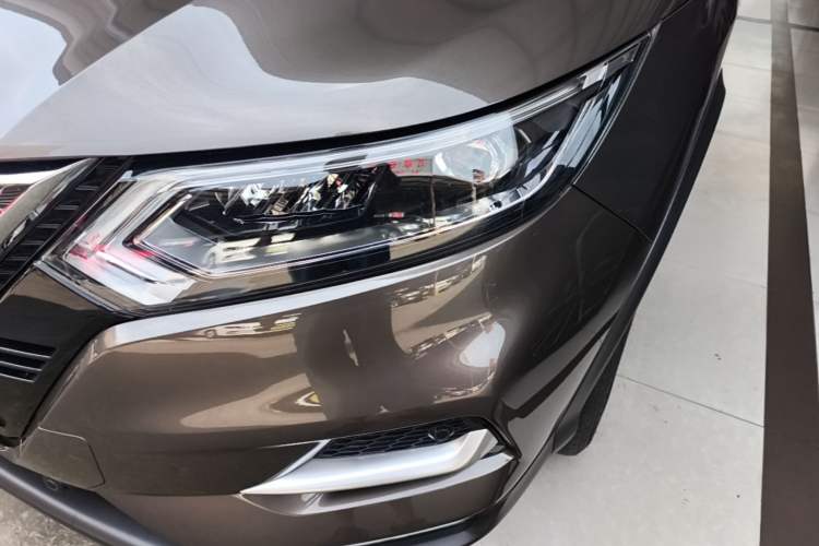 Used Nissan Qashqai 2021 2.0L CVT Luxury Edition Left Front Headlight