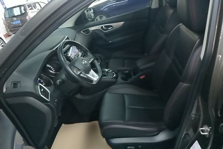 Used Nissan Qashqai 2021 2.0L CVT Luxury Edition Left Front Seat