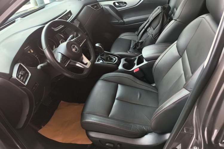 Used Nissan Qashqai 2021 2.0L CVT Luxury Edition Left Front Seat