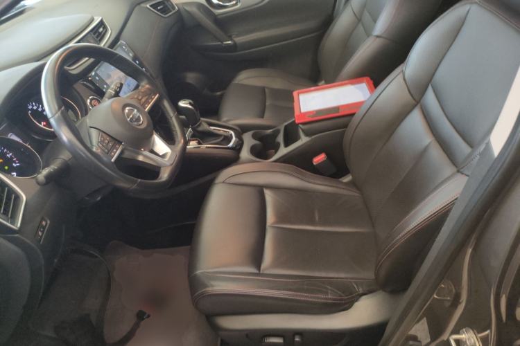 Used Nissan Qashqai 2021 2.0L CVT Luxury Edition Left Front Seat