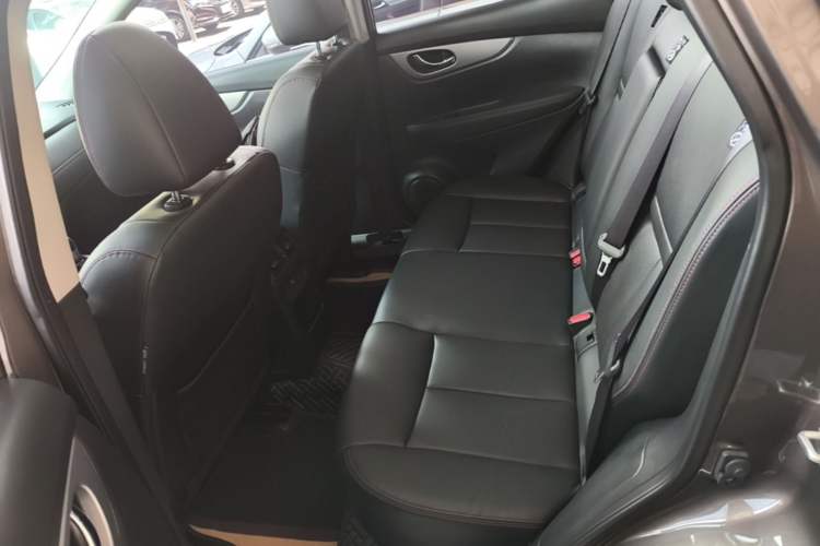 Used Nissan Qashqai 2021 2.0L CVT Luxury Edition Left Rear Seat