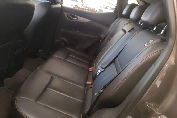 Used Nissan Qashqai 2021 2.0L CVT Luxury Edition Left Rear Seat