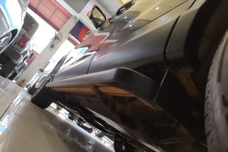 Used Nissan Qashqai 2021 2.0L CVT Luxury Edition Left Side Sill