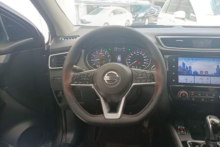 Used Nissan Qashqai 2021 2.0L CVT Luxury Edition Odometer Close Up