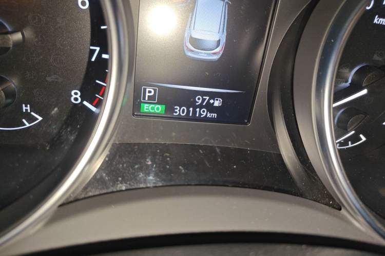 Used Nissan Qashqai 2021 2.0L CVT Smart Enjoyment Version Odometer Close Up