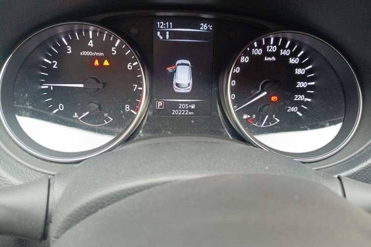 Used Nissan Qashqai 2021 2.0L CVT Luxury Edition Odometer Close Up
