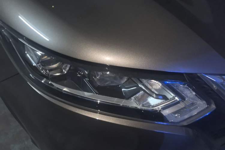 Used Nissan Qashqai 2021 2.0L CVT Smart Enjoyment Version Right Front Headlight