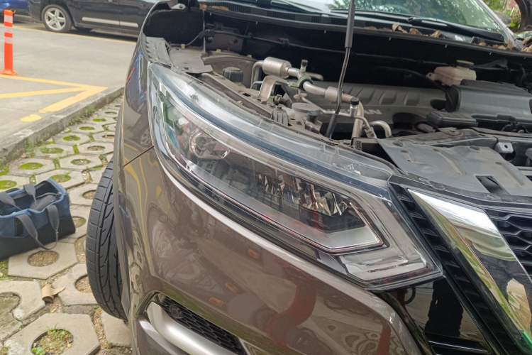Used Nissan Qashqai 2021 2.0L CVT Luxury Edition Right Front Headlight