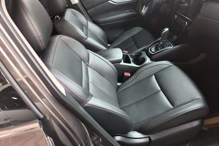 Used Nissan Qashqai 2021 2.0L CVT Luxury Edition Right Front Seat