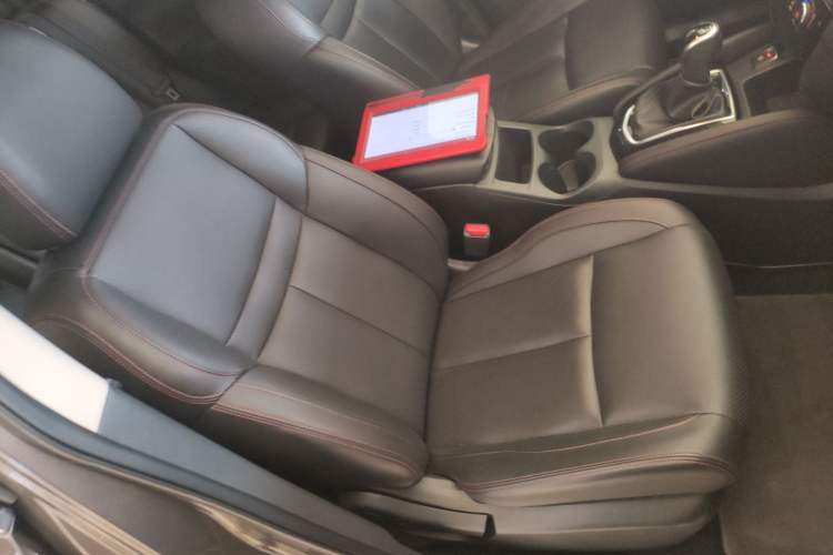Used Nissan Qashqai 2021 2.0L CVT Luxury Edition Right Front Seat