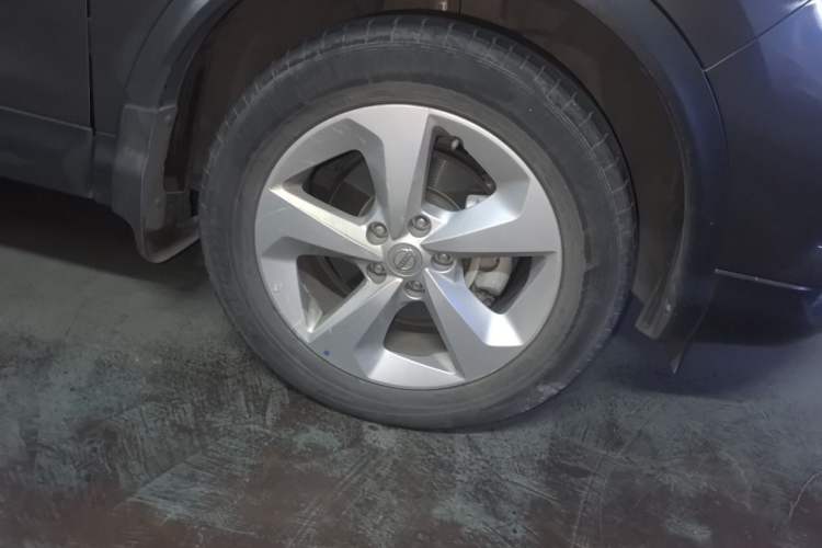 Used Nissan Qashqai 2021 2.0L CVT Smart Enjoyment Version Right Front Wheel Hub