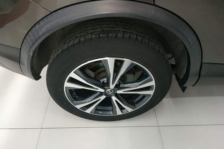 Used Nissan Qashqai 2021 2.0L CVT Luxury Edition Right Rear Wheel Hub