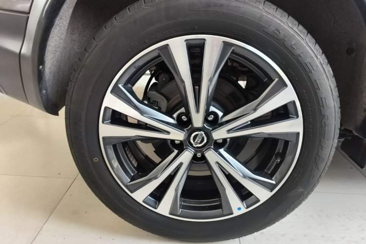Used Nissan Qashqai 2021 2.0L CVT Luxury Edition Right Rear Wheel Hub