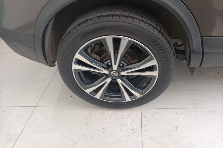 Used Nissan Qashqai 2021 2.0L CVT Luxury Edition Right Rear Wheel Hub