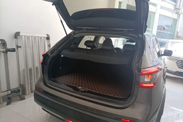 Used Nissan Qashqai 2021 2.0L CVT Luxury Edition Trunk