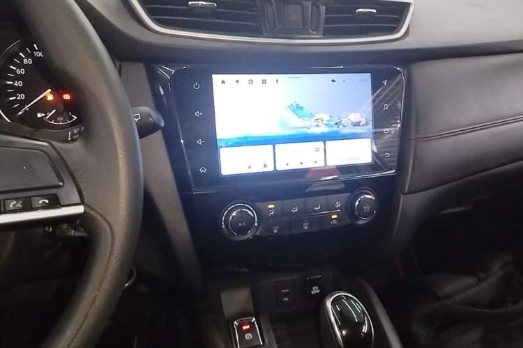 Used Nissan Qashqai 2021 2.0L CVT Smart Enjoyment Version Audio And AC Panel