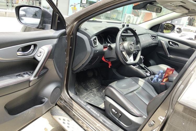 Used Nissan Qashqai 2021 2.0L CVT Luxury Navigation Edition Driver Seat