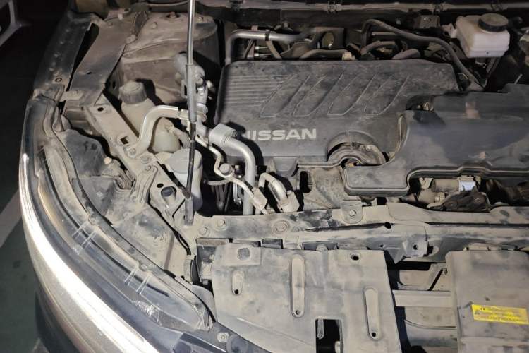 Used Nissan Qashqai 2021 2.0L CVT Luxury Edition Engine Bay Right