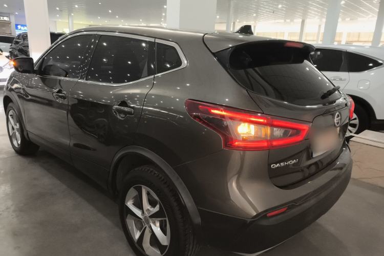Used Nissan Qashqai 2021 2.0L CVT Smart Enjoyment Version Exterior 2