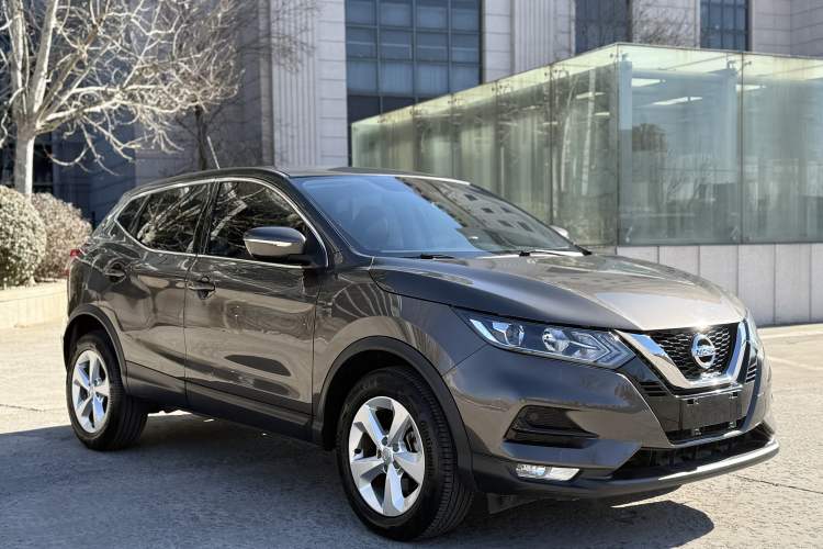 Used Nissan Qashqai 2021 2.0L CVT Smart Enjoyment Version Exterior 2