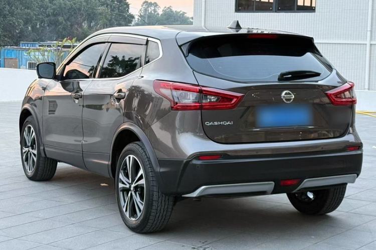 Used Nissan Qashqai 2021 2.0L CVT Luxury Edition Exterior 3
