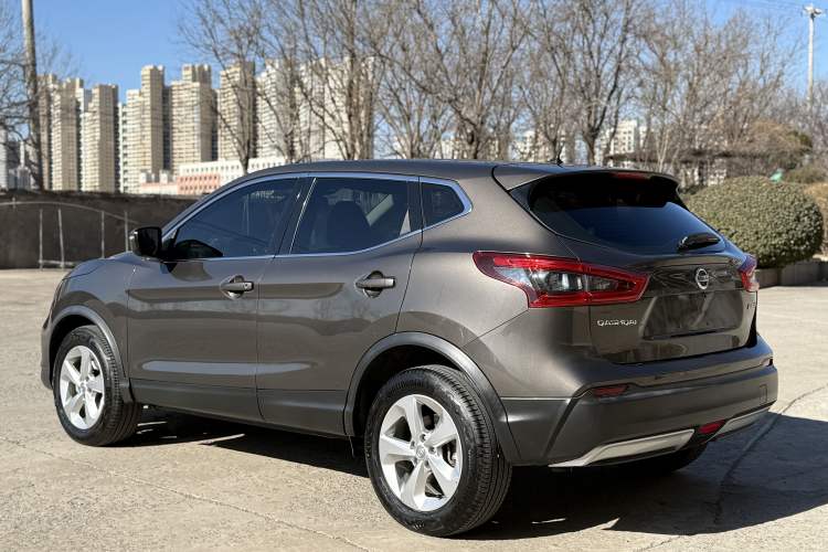 Used Nissan Qashqai 2021 2.0L CVT Smart Enjoyment Version Exterior 5