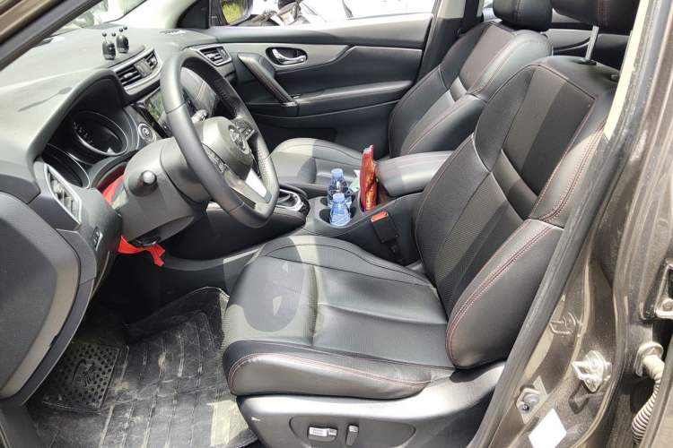 Used Nissan Qashqai 2021 2.0L CVT Luxury Navigation Edition Left Front Seat