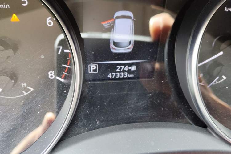 Used Nissan Qashqai 2021 2.0L CVT Luxury Navigation Edition Odometer Close Up