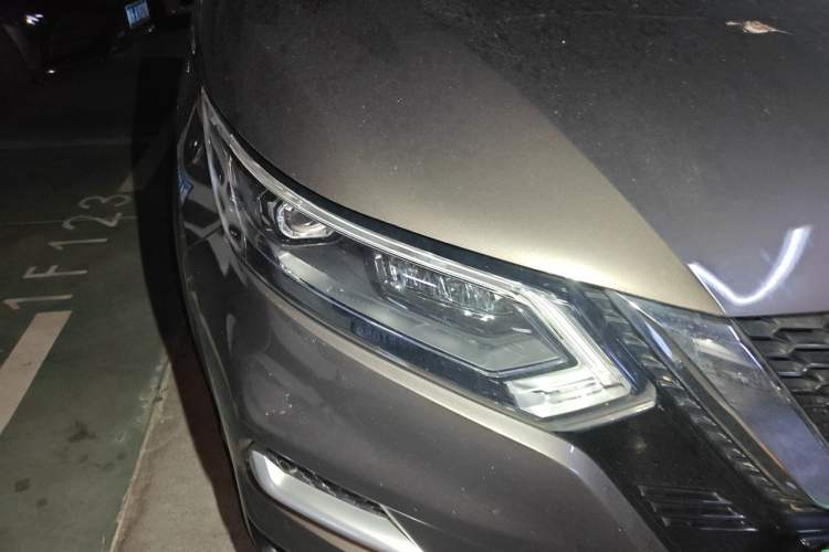 Used Nissan Qashqai 2021 2.0L CVT Luxury Edition Right Front Headlight