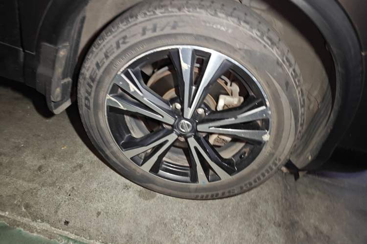 Used Nissan Qashqai 2021 2.0L CVT Luxury Edition Right Front Wheel Hub